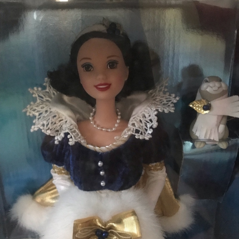 Barbie Snow White Holiday Princess 1998 NIB - Picture 7 of 7